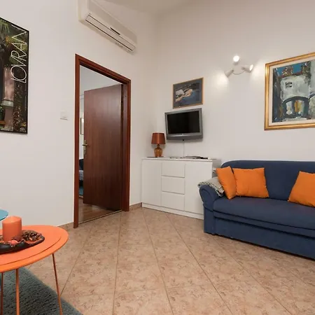 Zara Apartment