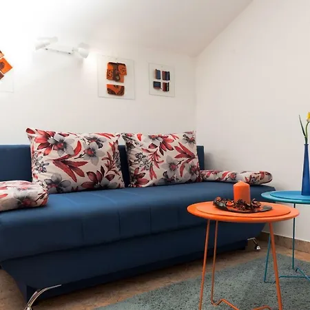 Zara Apartment *